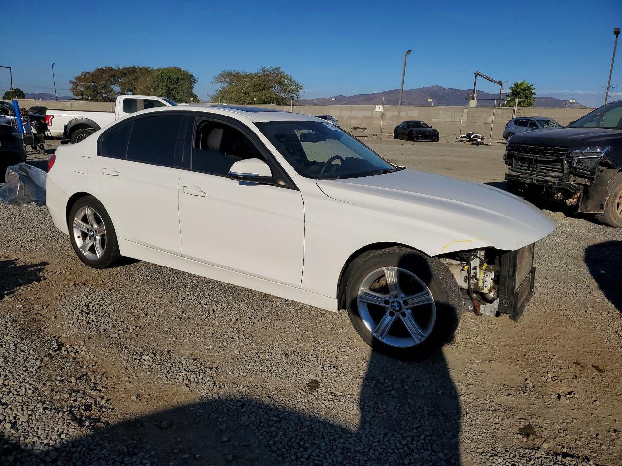 2014 BMW 320 I - zdjęcie 4