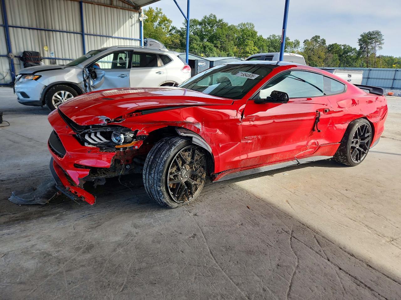 2021 Ford Mustang - zdjęcie główne
