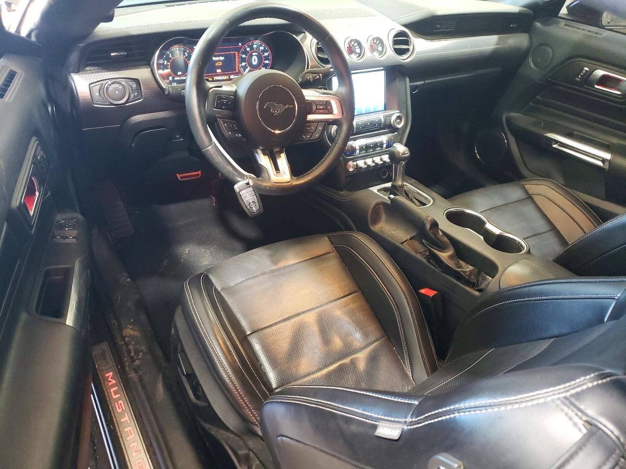 2020 Ford Mustang Gt - zdjęcie 8