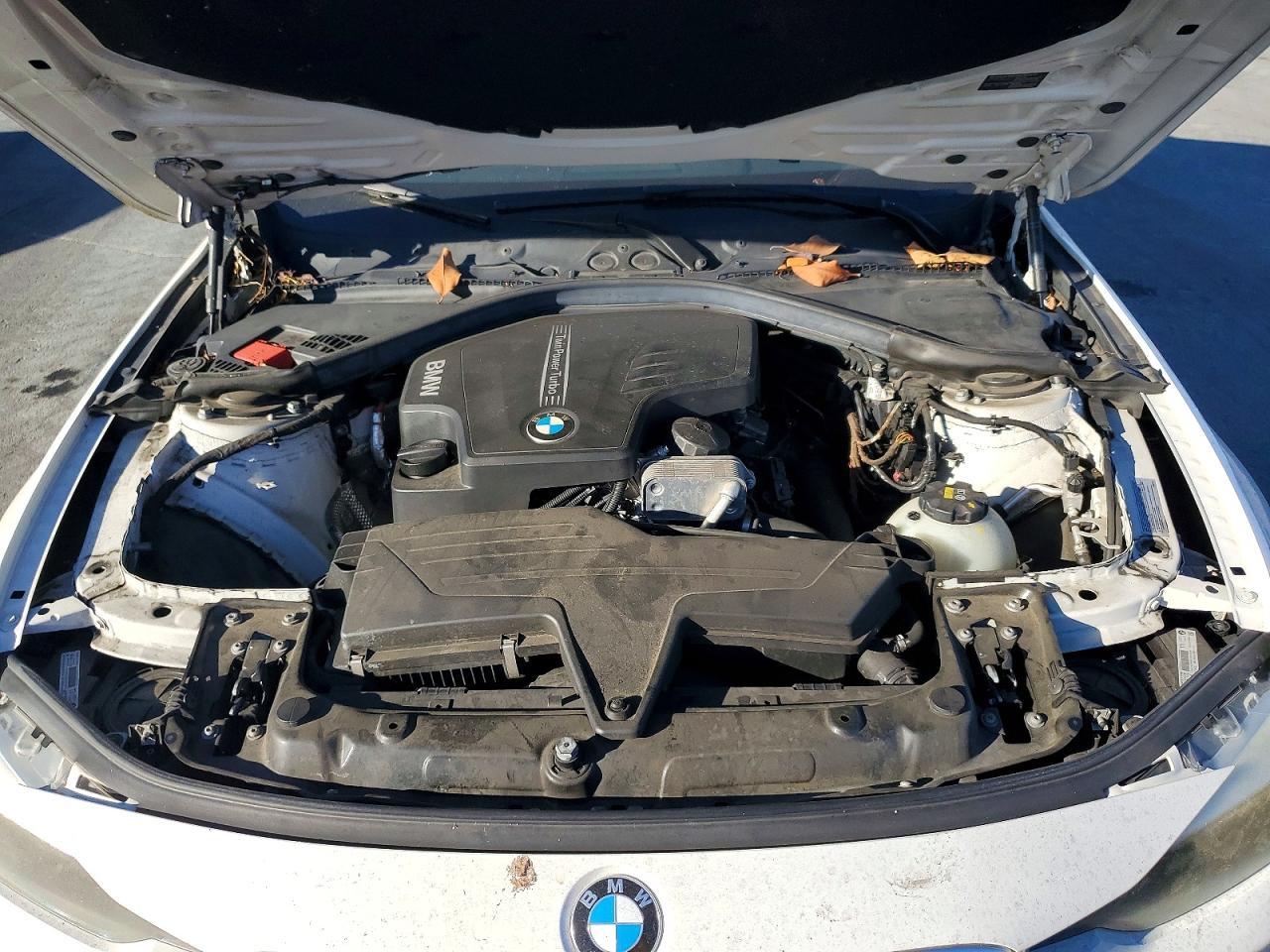 2014 BMW 320 I - zdjęcie 11