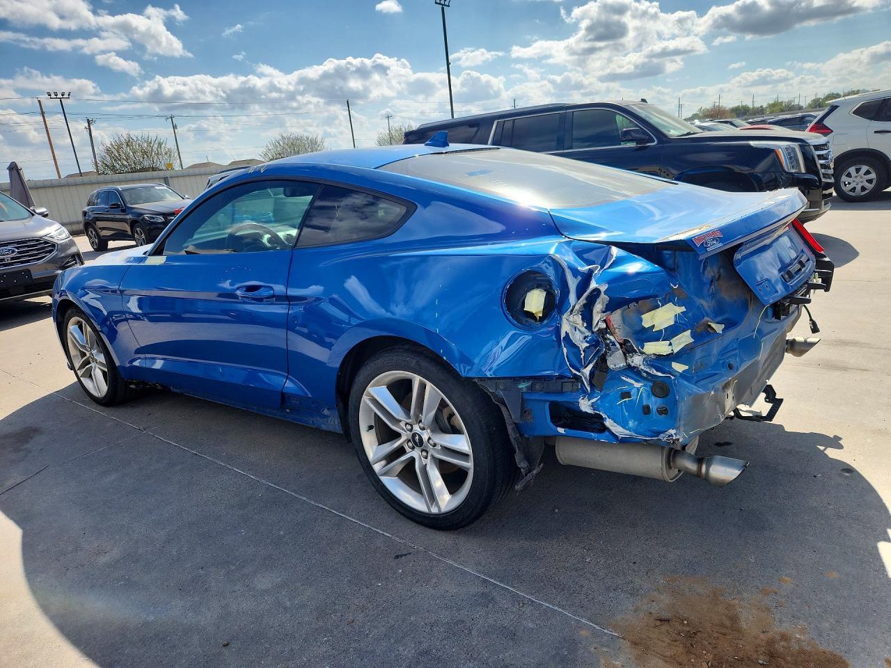 2020 Ford Mustang I4 - zdjęcie 2