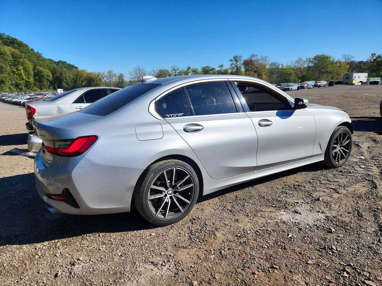 2019 BMW Seria 3 330i - zdjęcie 3