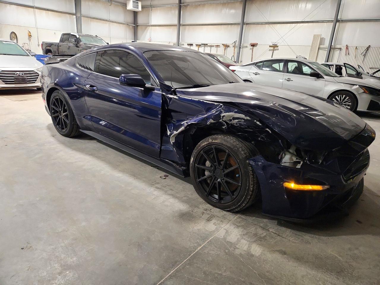 2020 Ford Mustang Gt - zdjęcie 4