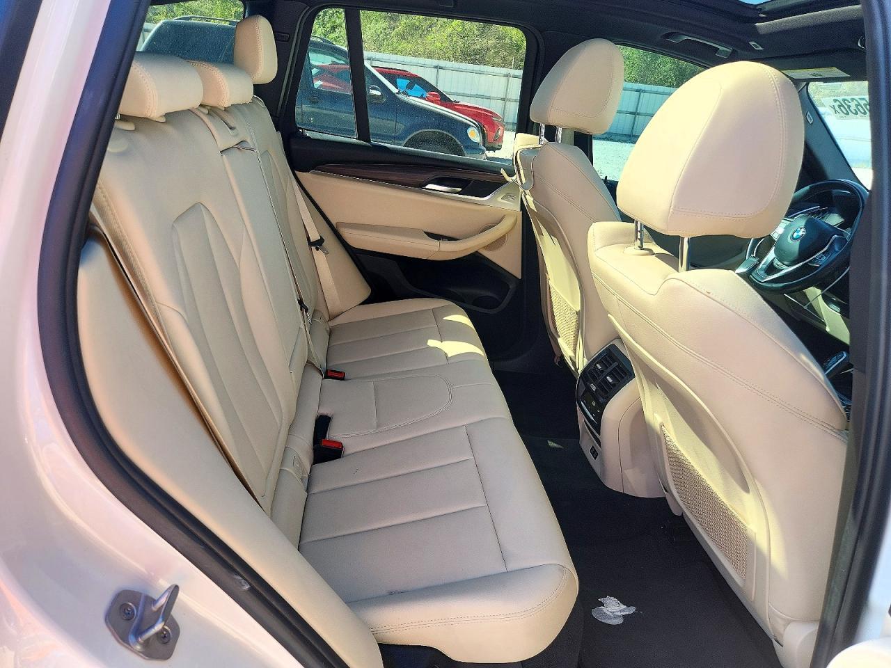 2021 BMW X3 xDrive30I - zdjęcie 11
