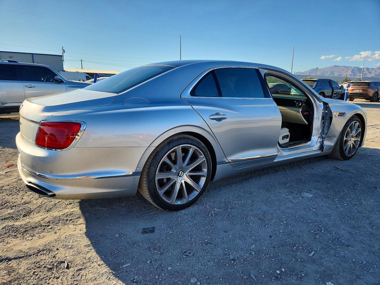 2020 Bentley Flying Spur - zdjęcie 3