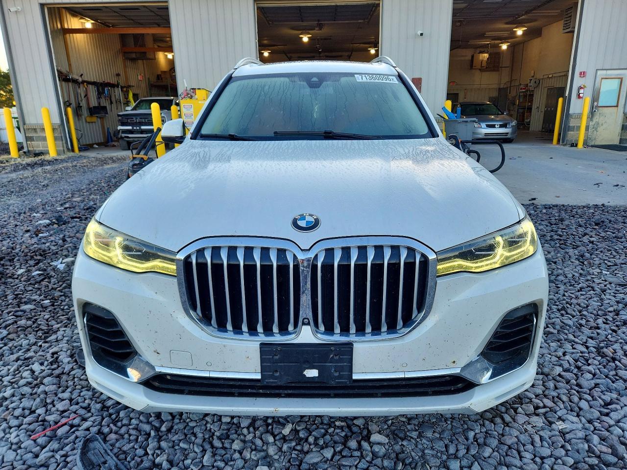 2022 BMW X7 xDrive40I - zdjęcie 5