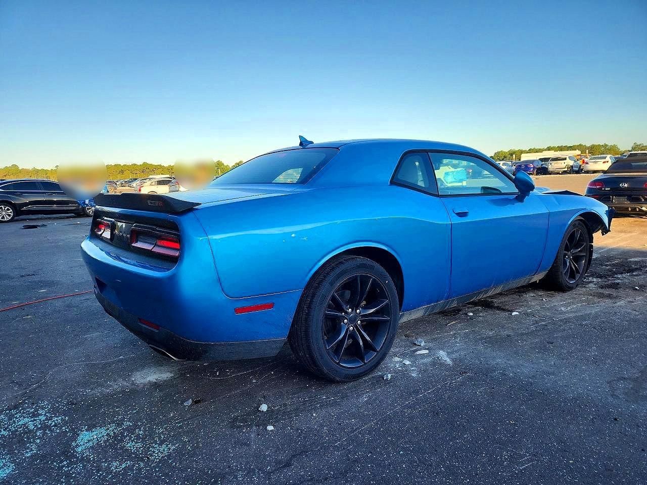 2016 Dodge Challenger Sxt - zdjęcie 3