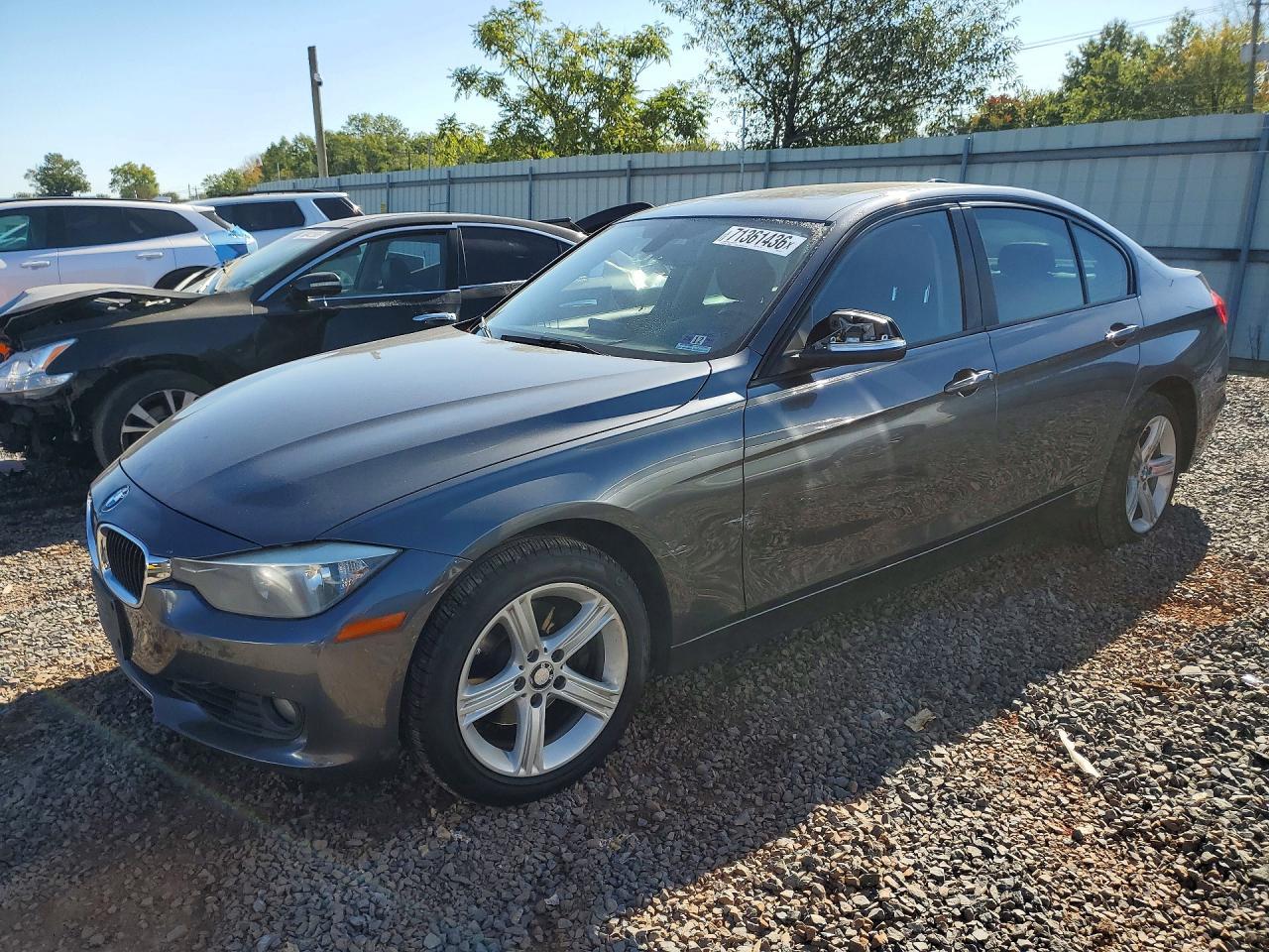 2014 BMW Seria 3 328i - zdjęcie główne