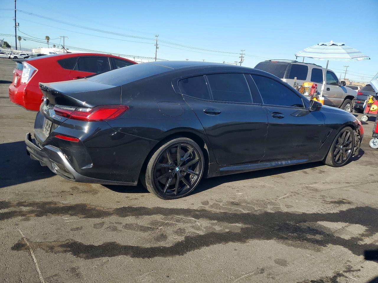 2021 BMW Seria 8 M850i - zdjęcie 3
