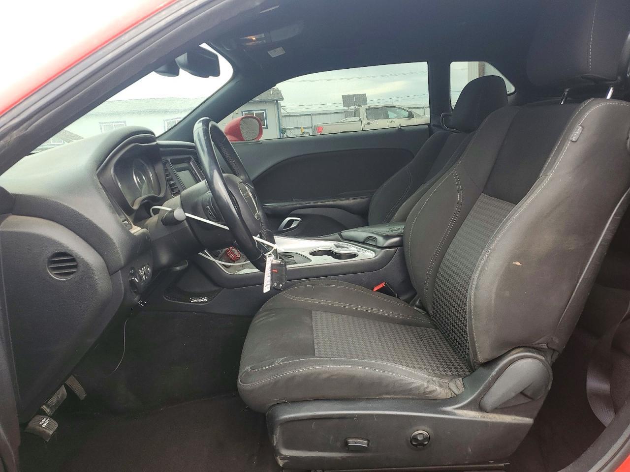 2016 Dodge Challenger Sxt - zdjęcie 7