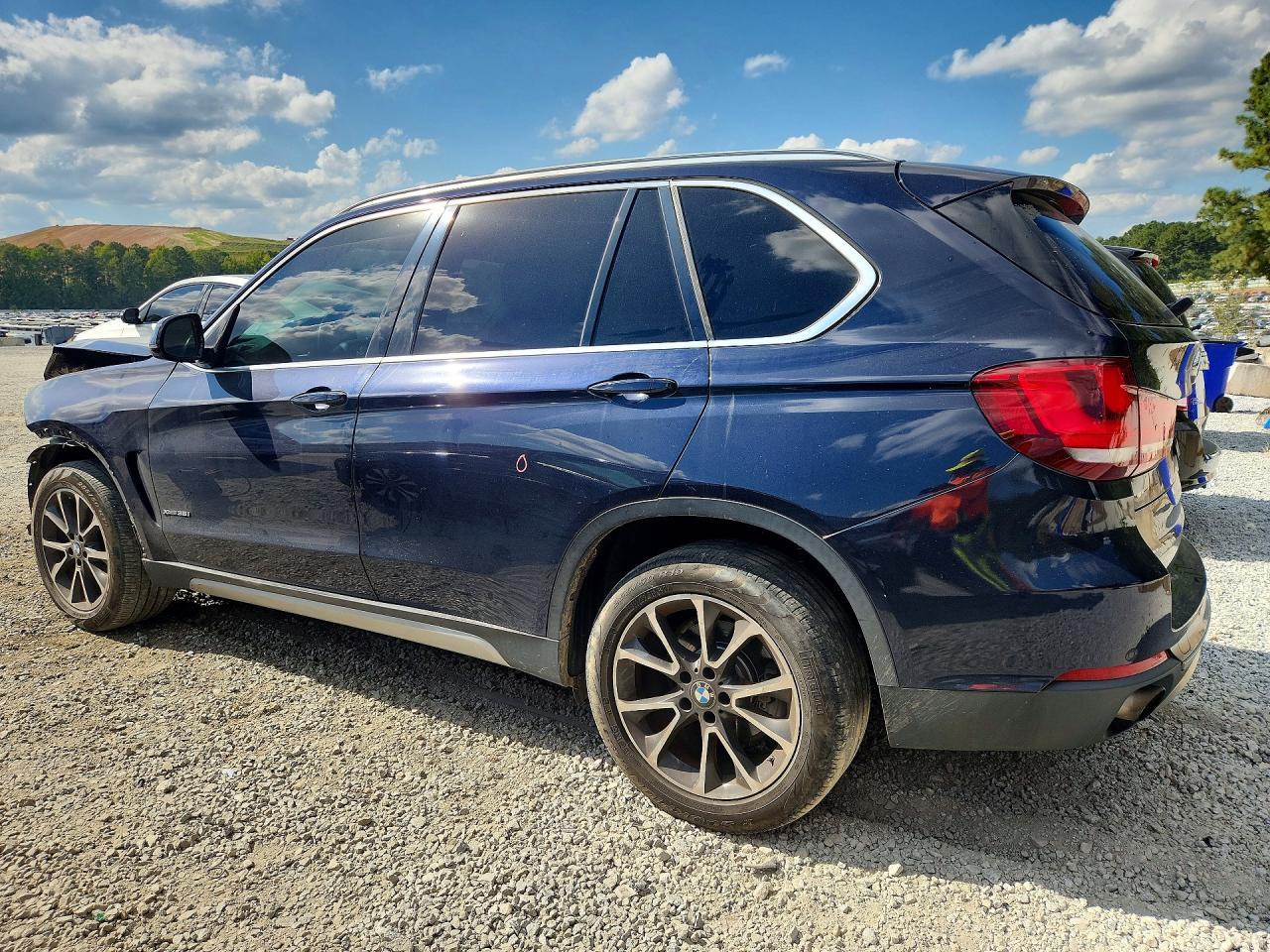 2017 BMW X5 xDrive35I - zdjęcie 2