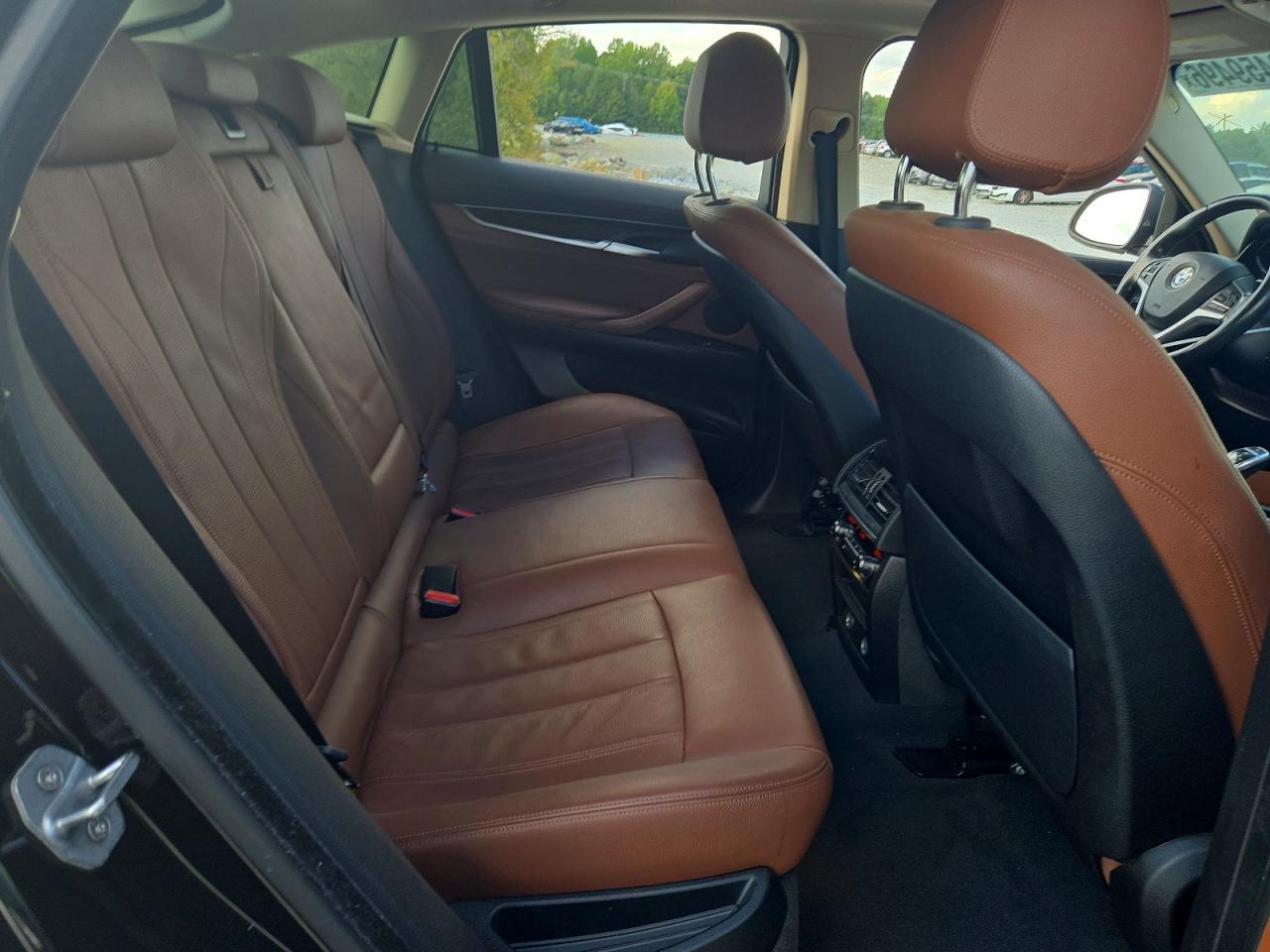 2016 BMW X6 xDrive35I - zdjęcie 11