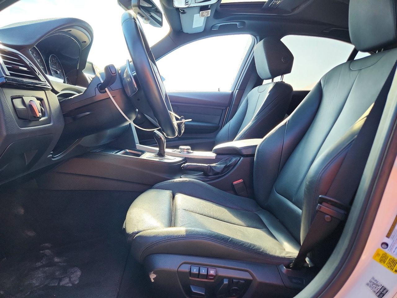 2015 BMW 335 I - zdjęcie 7