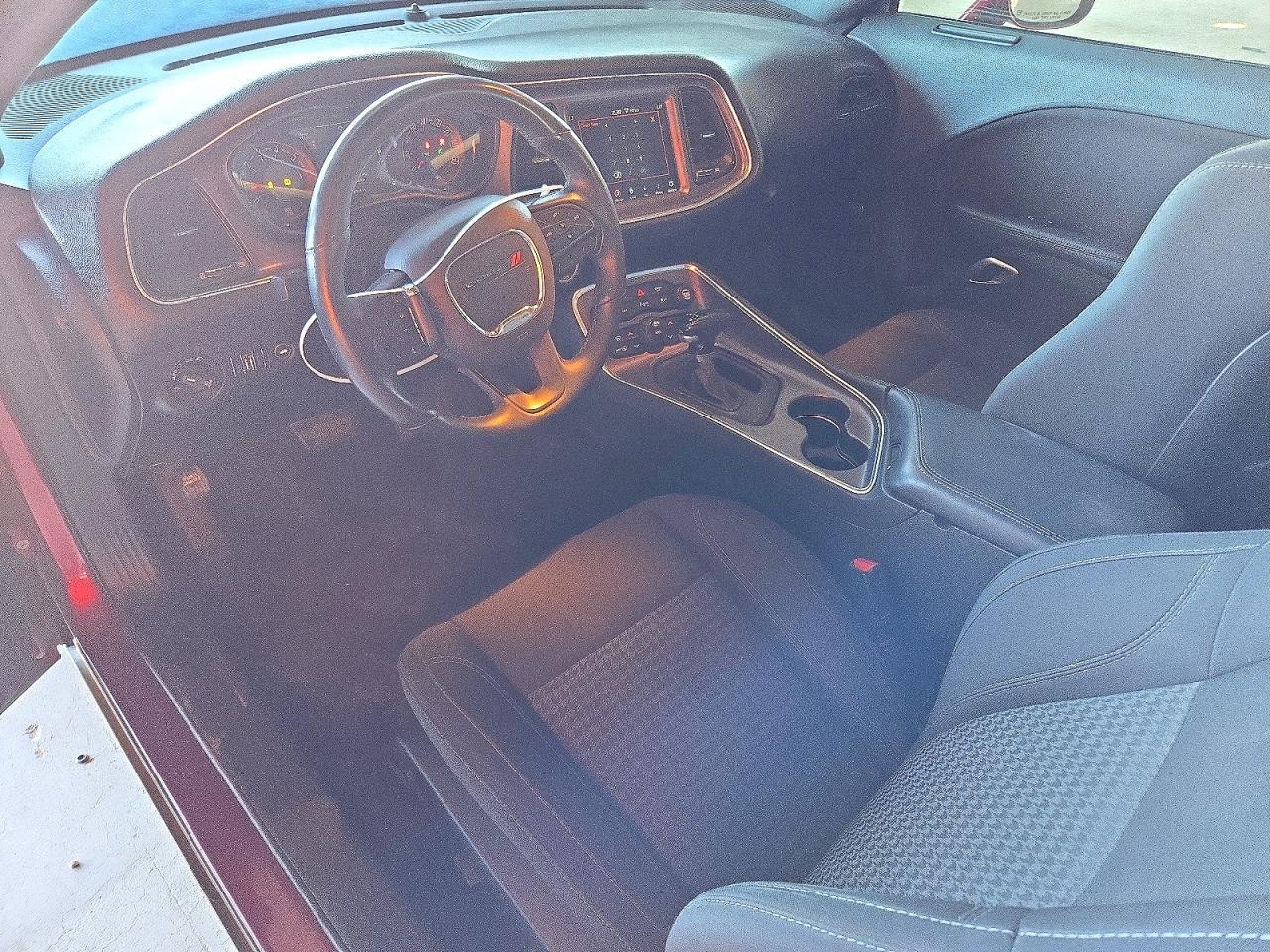 2018 Dodge Challenger R - zdjęcie 8