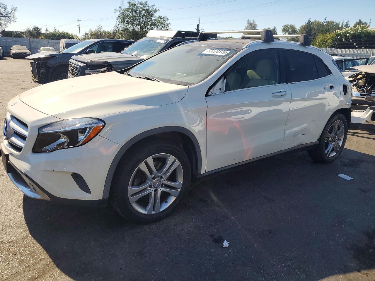2015 Mercedes-Benz GLA
