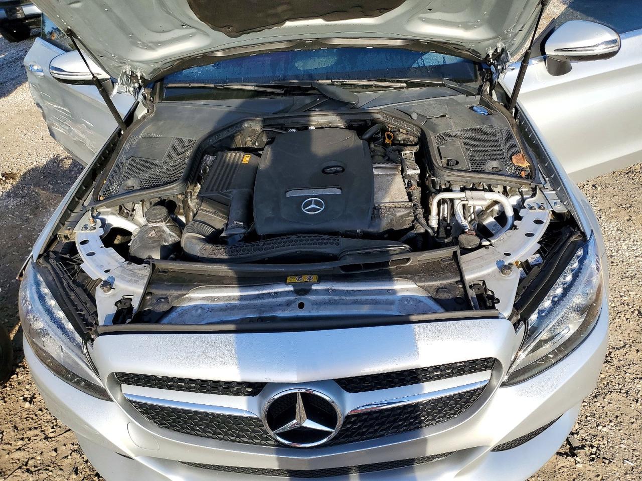 2018 Mercedes-Benz C 300 4Matic - zdjęcie 11