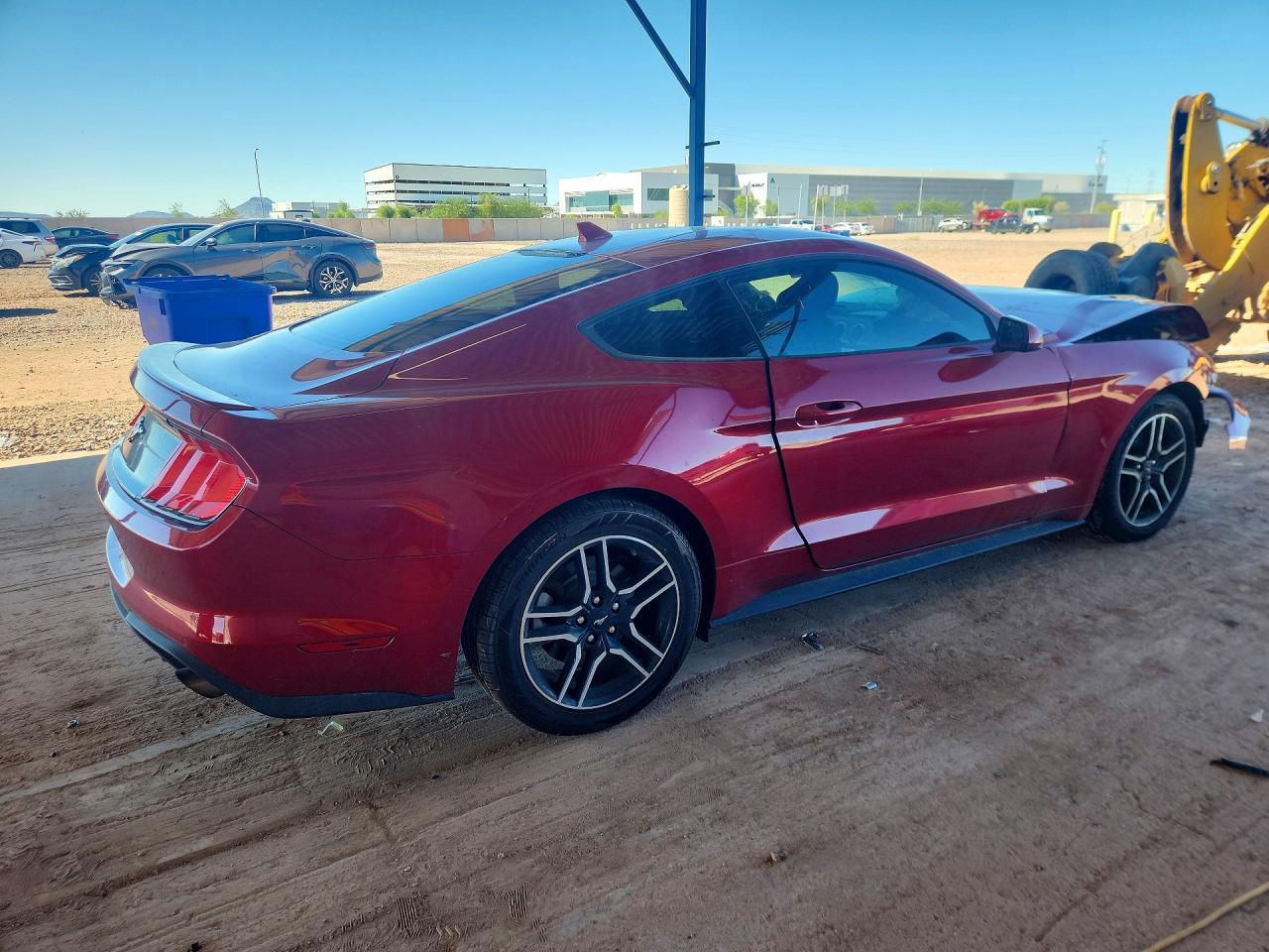 2020 Ford Mustang - zdjęcie 3