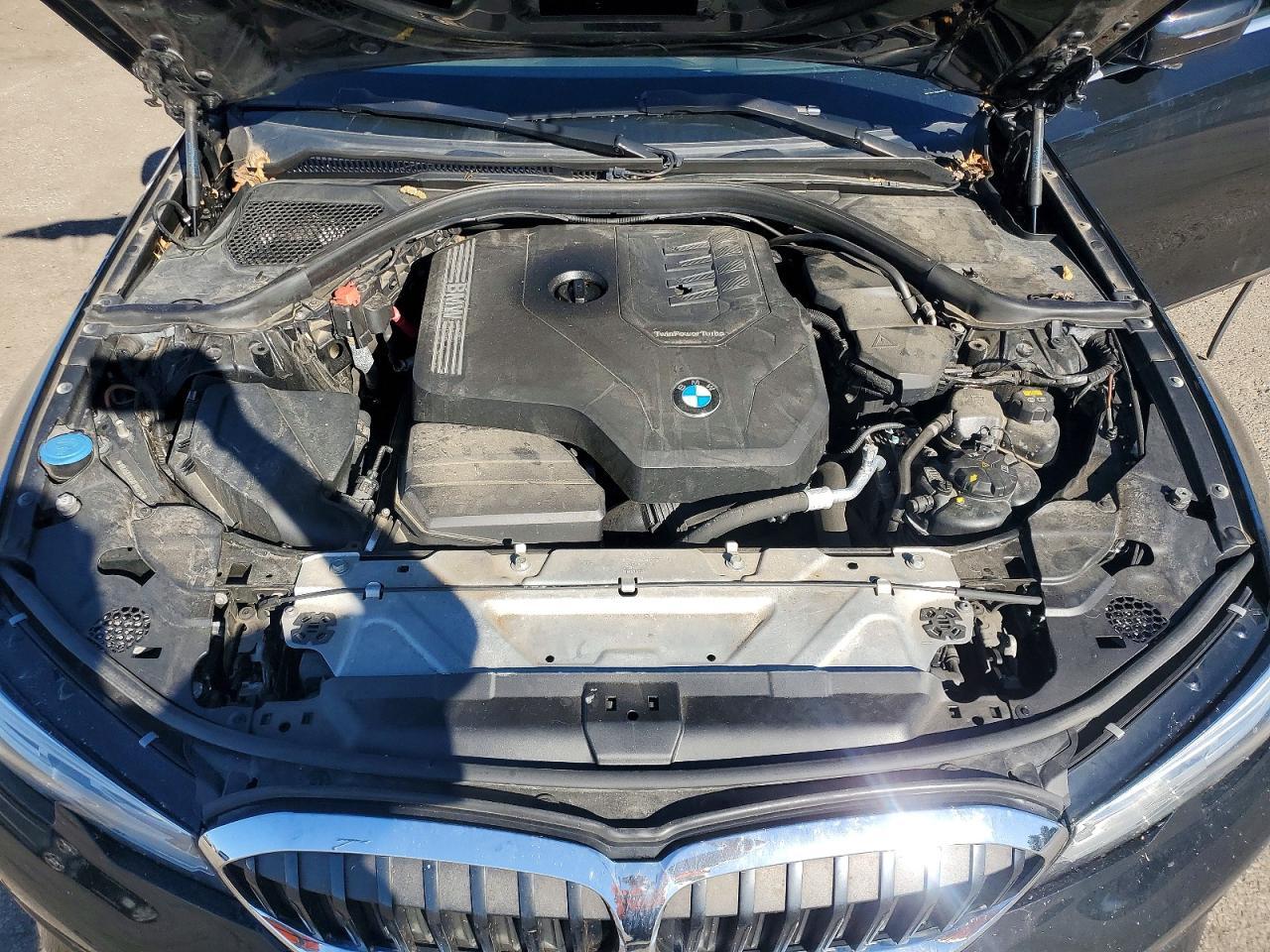2019 BMW 330I - zdjęcie 11