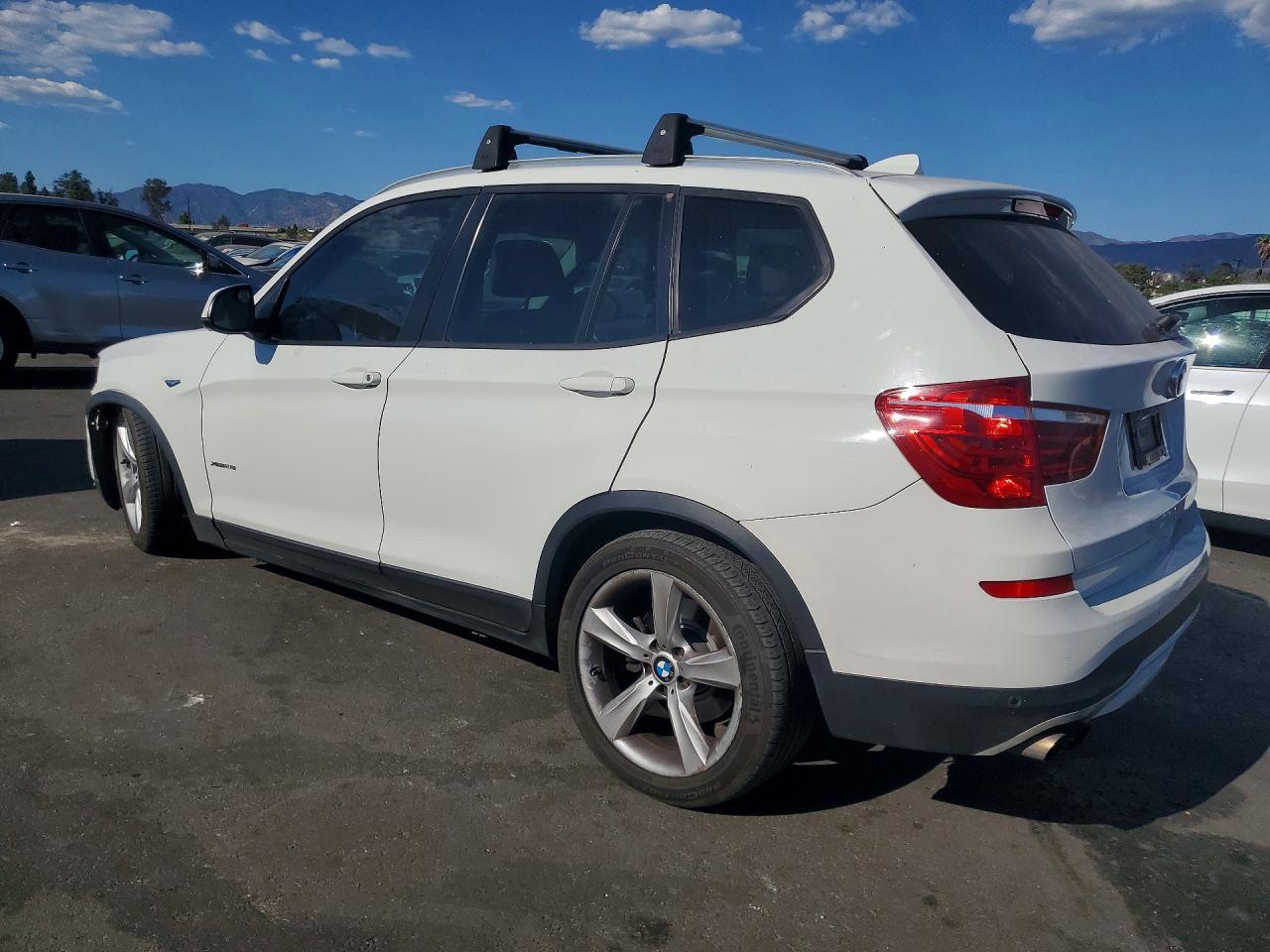 2017 BMW X3 Sdrive28I - zdjęcie 2