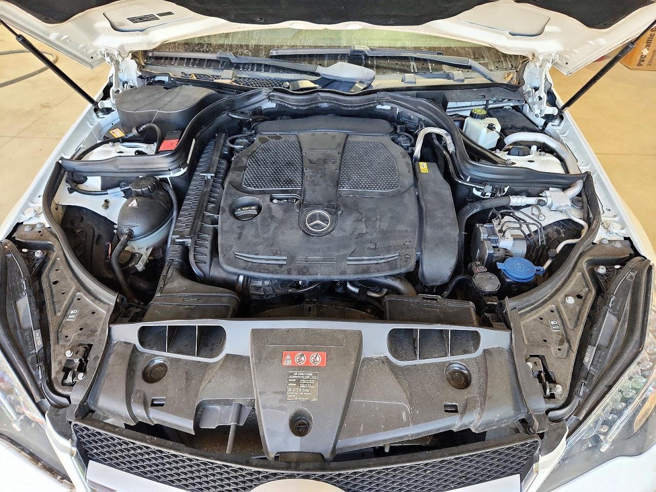 2014 Mercedes-Benz E 350 - zdjęcie 11