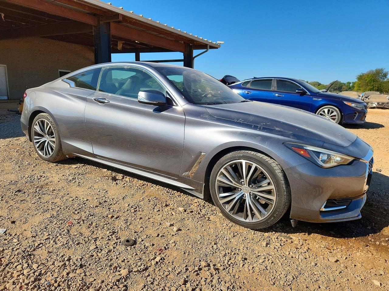 2017 Infiniti Q60 3.0T Premium - zdjęcie 4