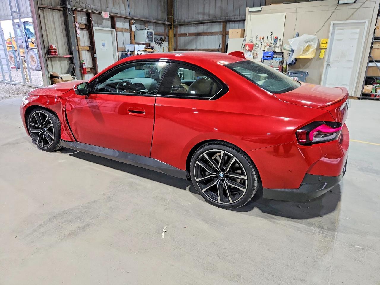 2022 BMW 230I - zdjęcie 2