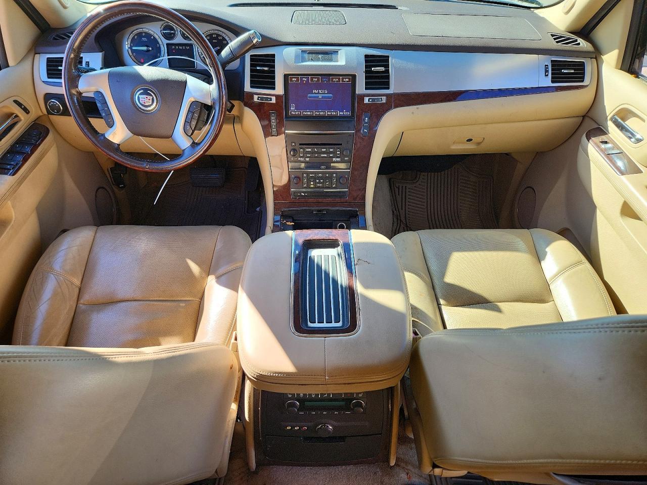 2014 Cadillac Escalade Luxury - zdjęcie 8