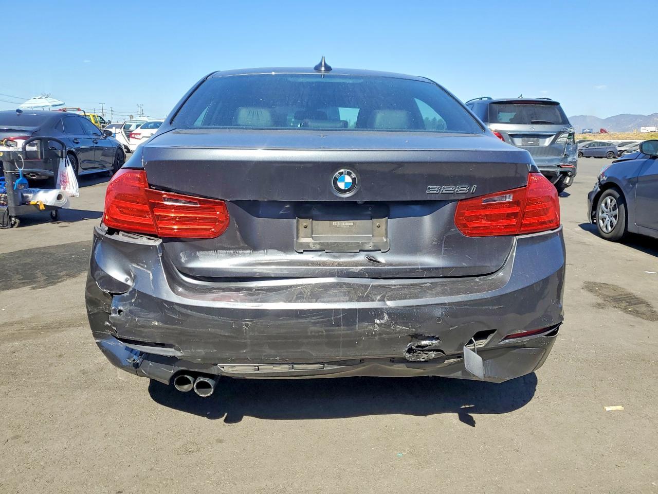 2013 BMW 328 I - zdjęcie 6