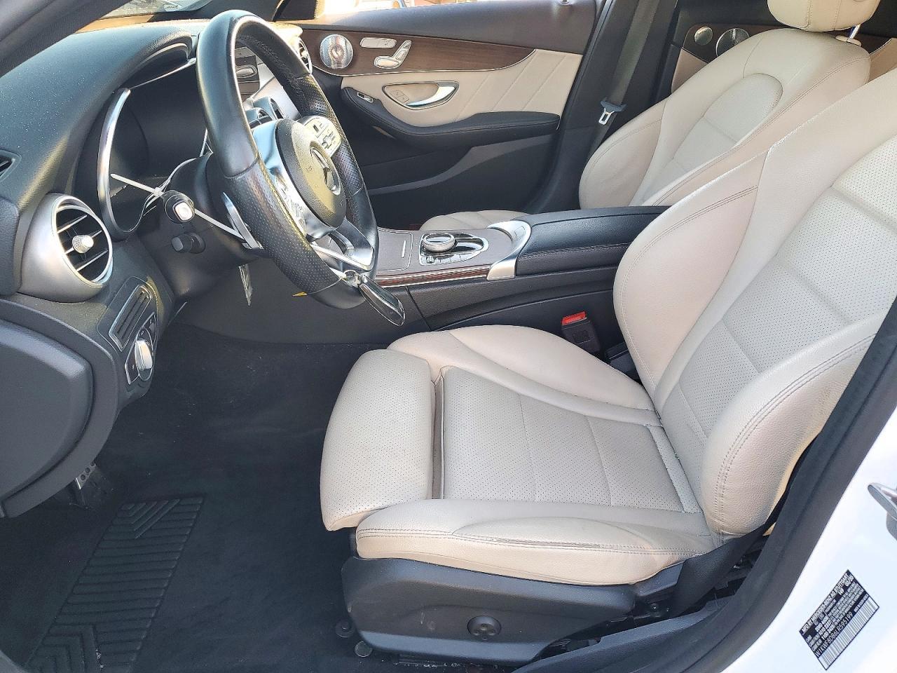 2020 Mercedes-Benz C 300 - zdjęcie 7