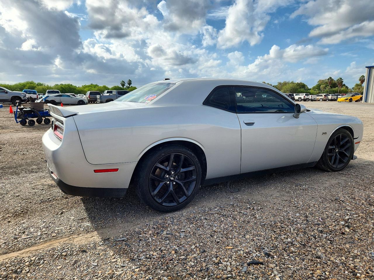 2020 Dodge Challenger R/T - zdjęcie 3