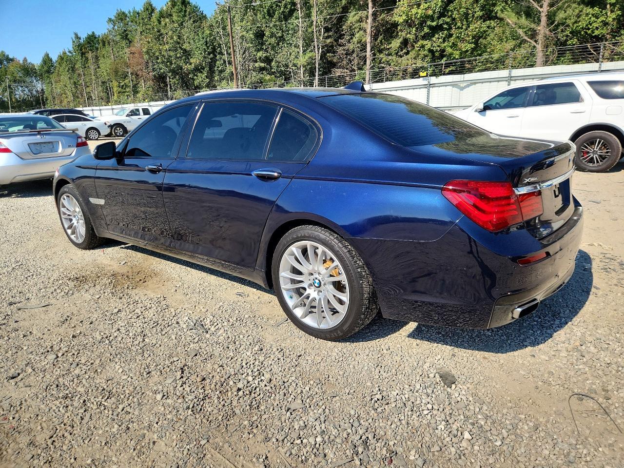 2015 BMW Seria 7 Alpina B7 - zdjęcie 2