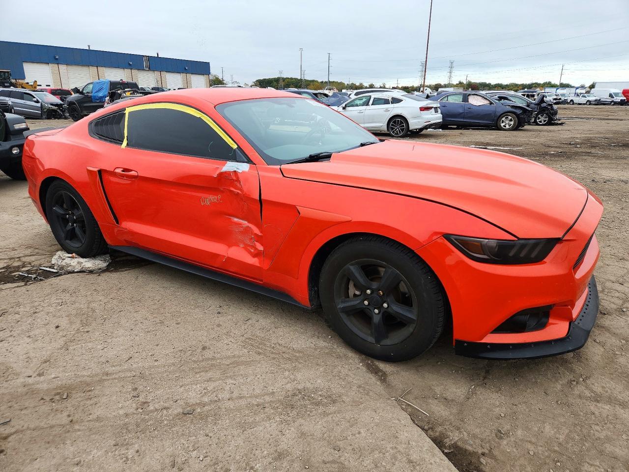 2015 Ford Mustang - zdjęcie 4