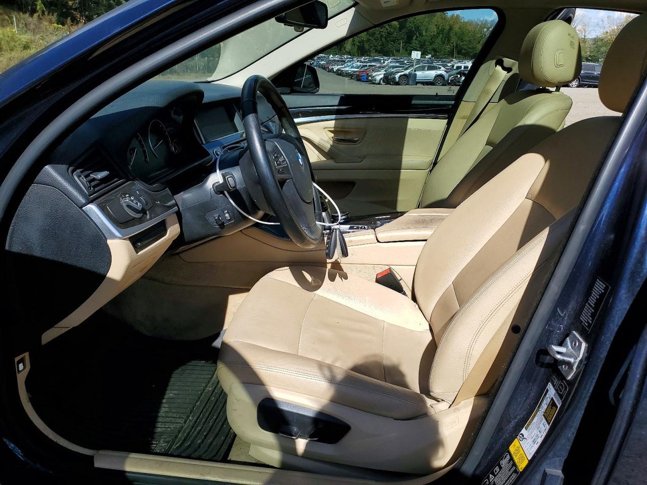 2014 BMW Seria 5 535i - zdjęcie 7