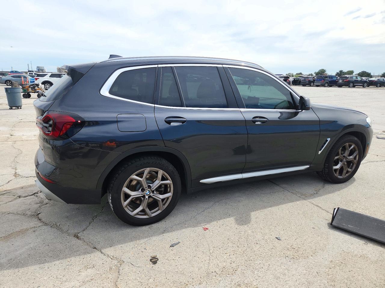 2022 BMW X3 Sdrive30I - zdjęcie 3