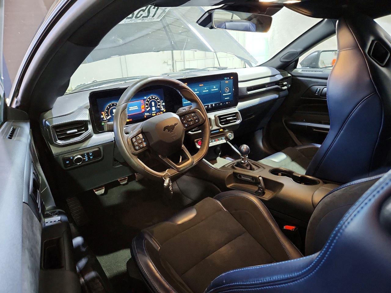 2025 Ford Mustang Dark Horse - zdjęcie 8