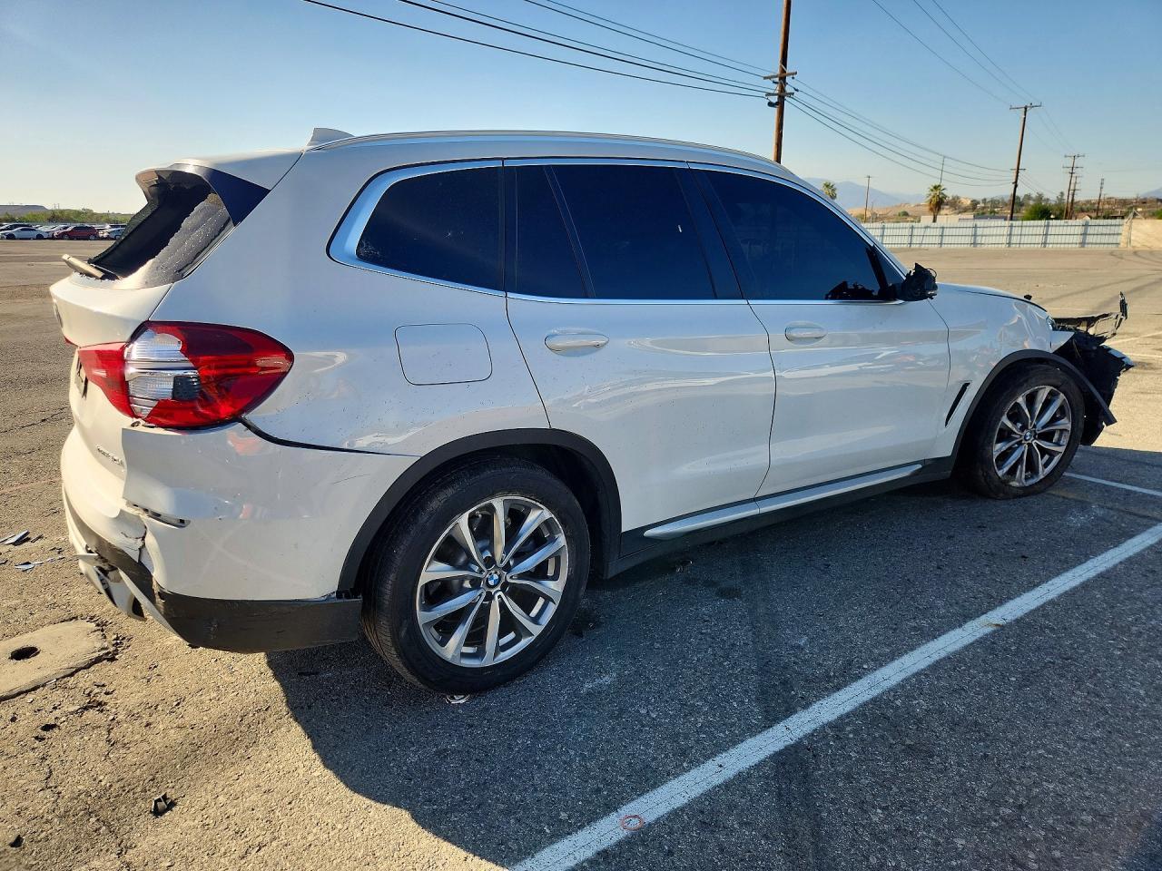 2018 BMW X3 xDrive30I - zdjęcie 3