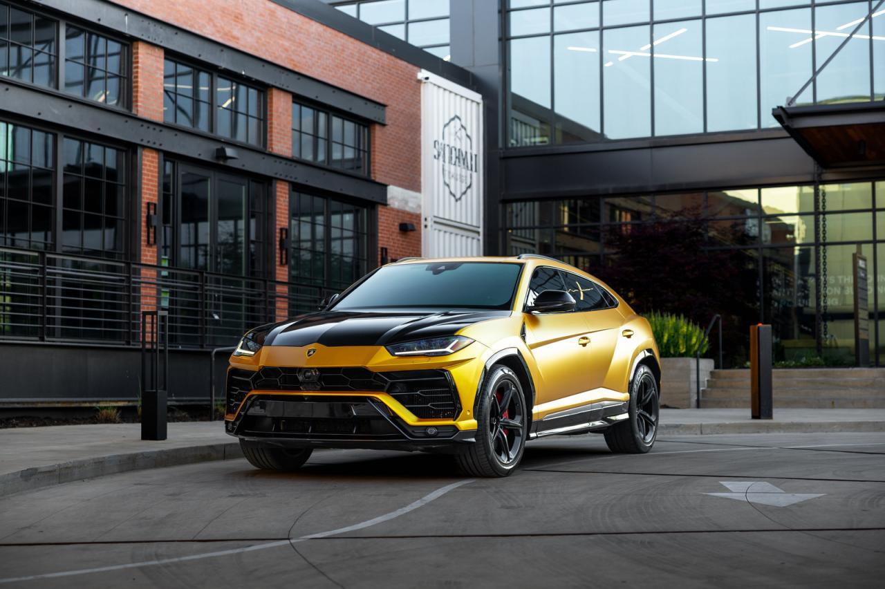 2019 Lamborghini Urus - zdjęcie 2