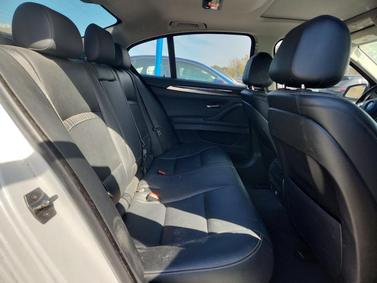 2014 BMW Seria 5 535i - zdjęcie 10