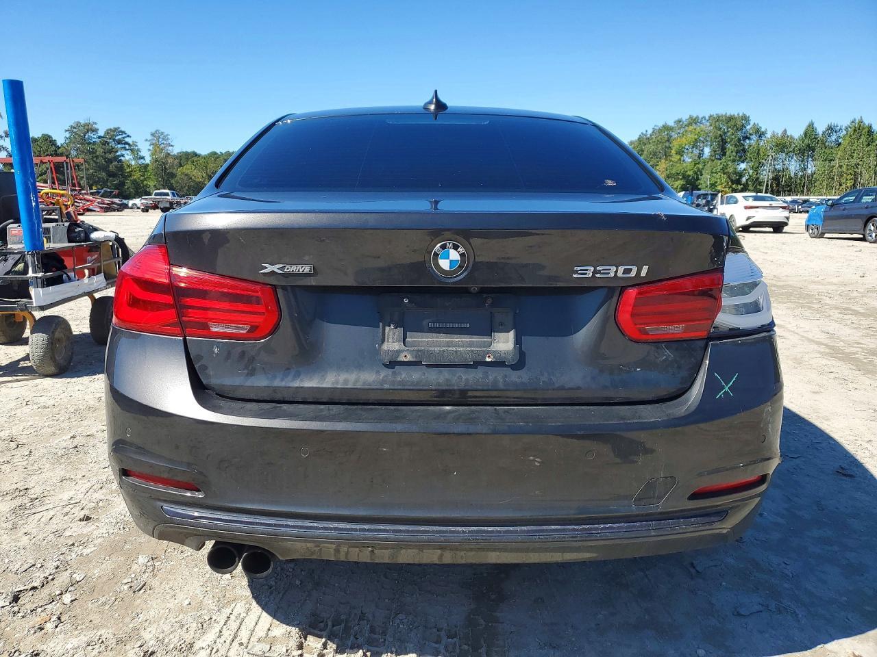 2017 BMW Seria 3 330i - zdjęcie 6