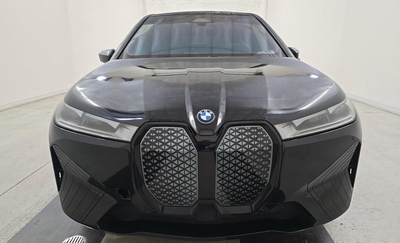2024 BMW Ix xDrive50 - zdjęcie 14