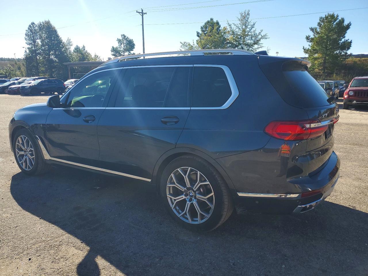 2020 BMW X7 xDrive40I - zdjęcie 2