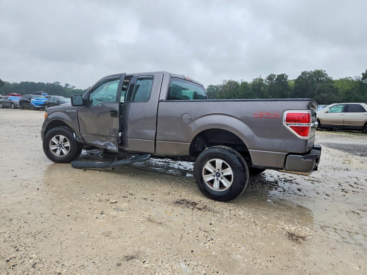 2014 Ford F150 Super Cab - zdjęcie 2