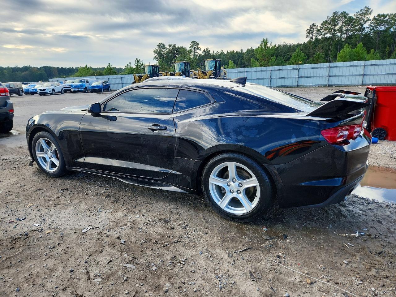 2023 Chevrolet Camaro Ls - zdjęcie 2
