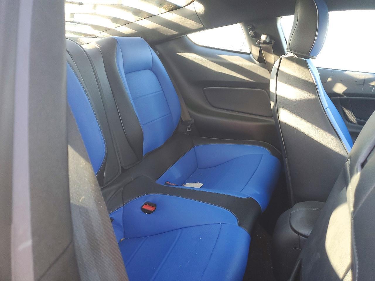 2019 Ford Mustang - zdjęcie 10