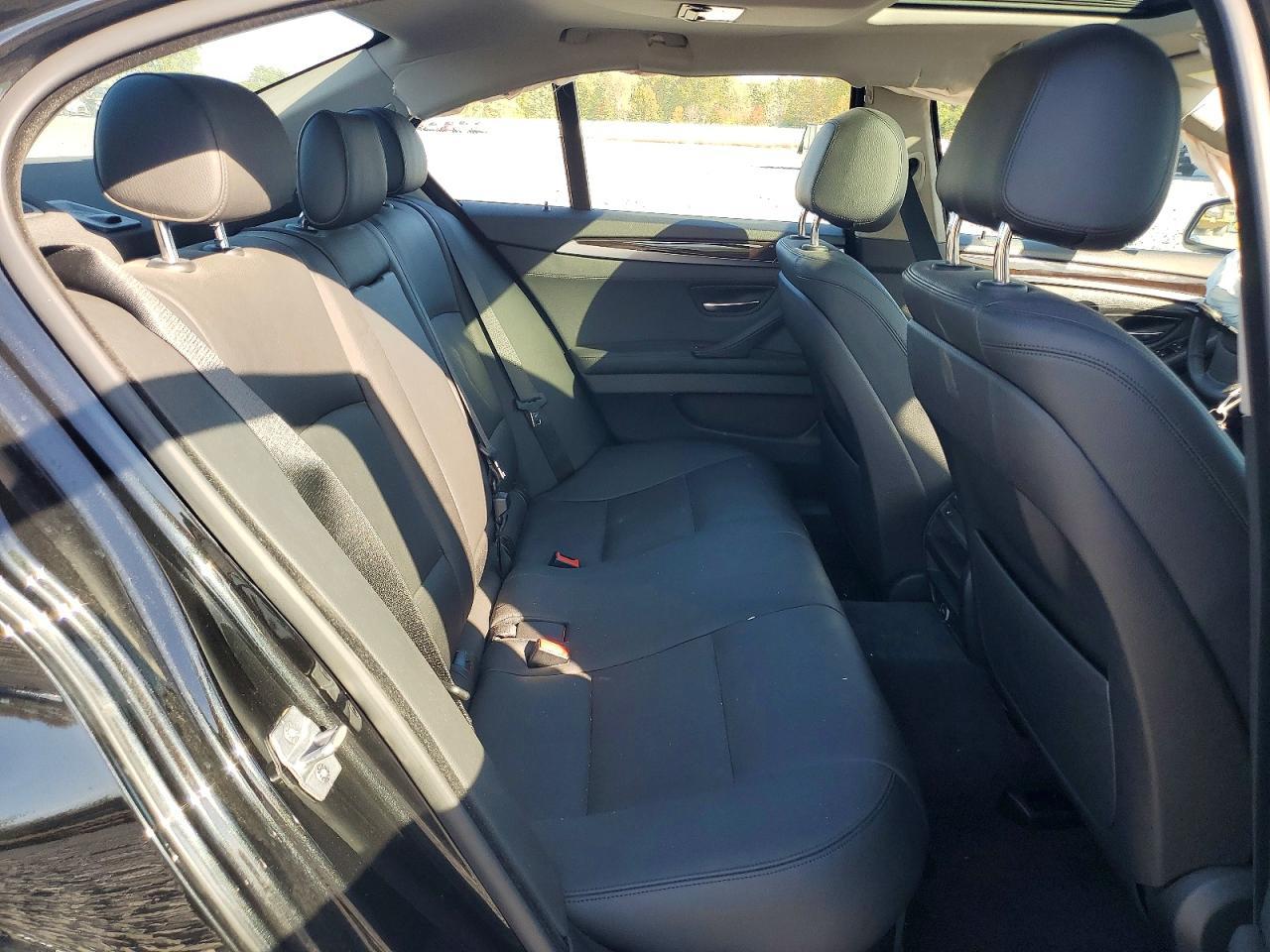 2014 BMW Seria 5 528i - zdjęcie 10