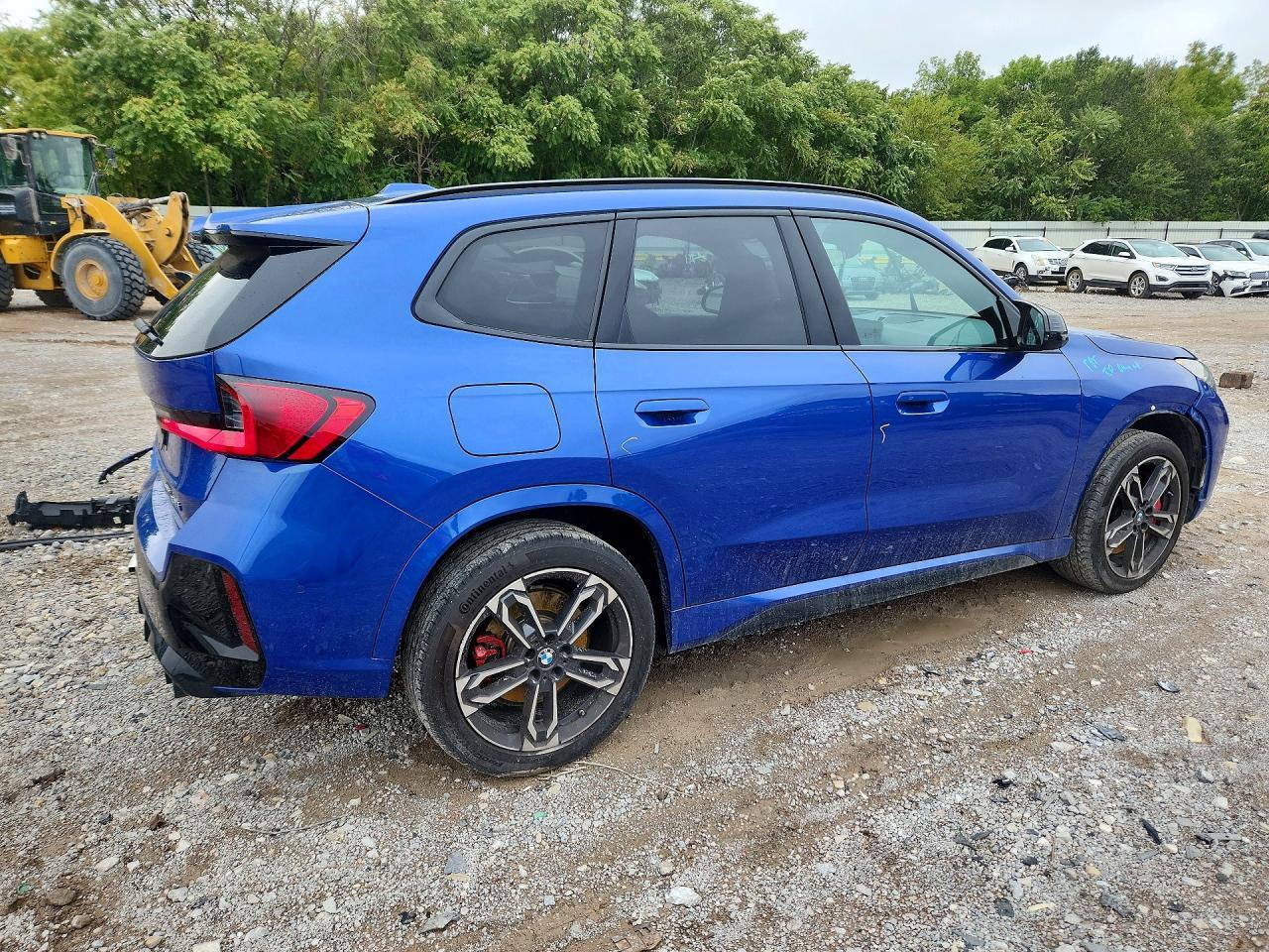 2024 BMW X1 M35I - zdjęcie 3