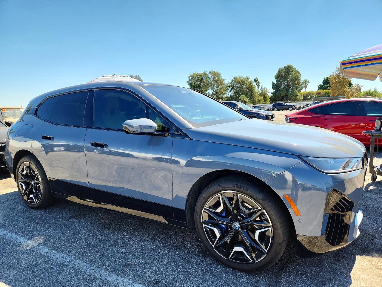 2024 BMW Ix xDrive50 - zdjęcie 4