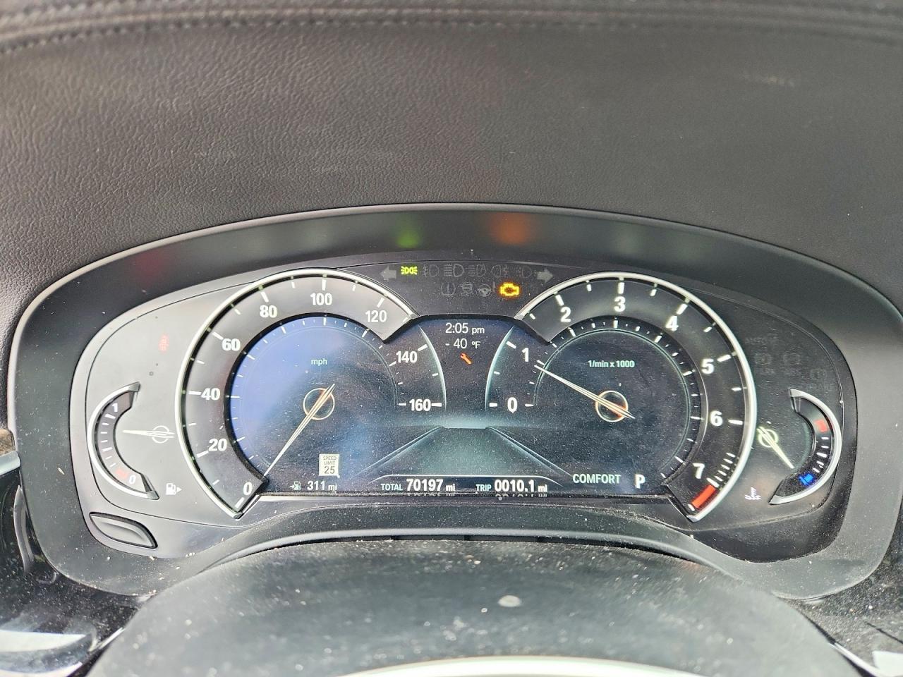 2017 BMW Seria 5 540i - zdjęcie 9