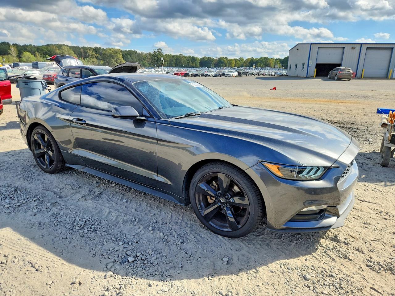 2017 Ford Mustang - zdjęcie 4