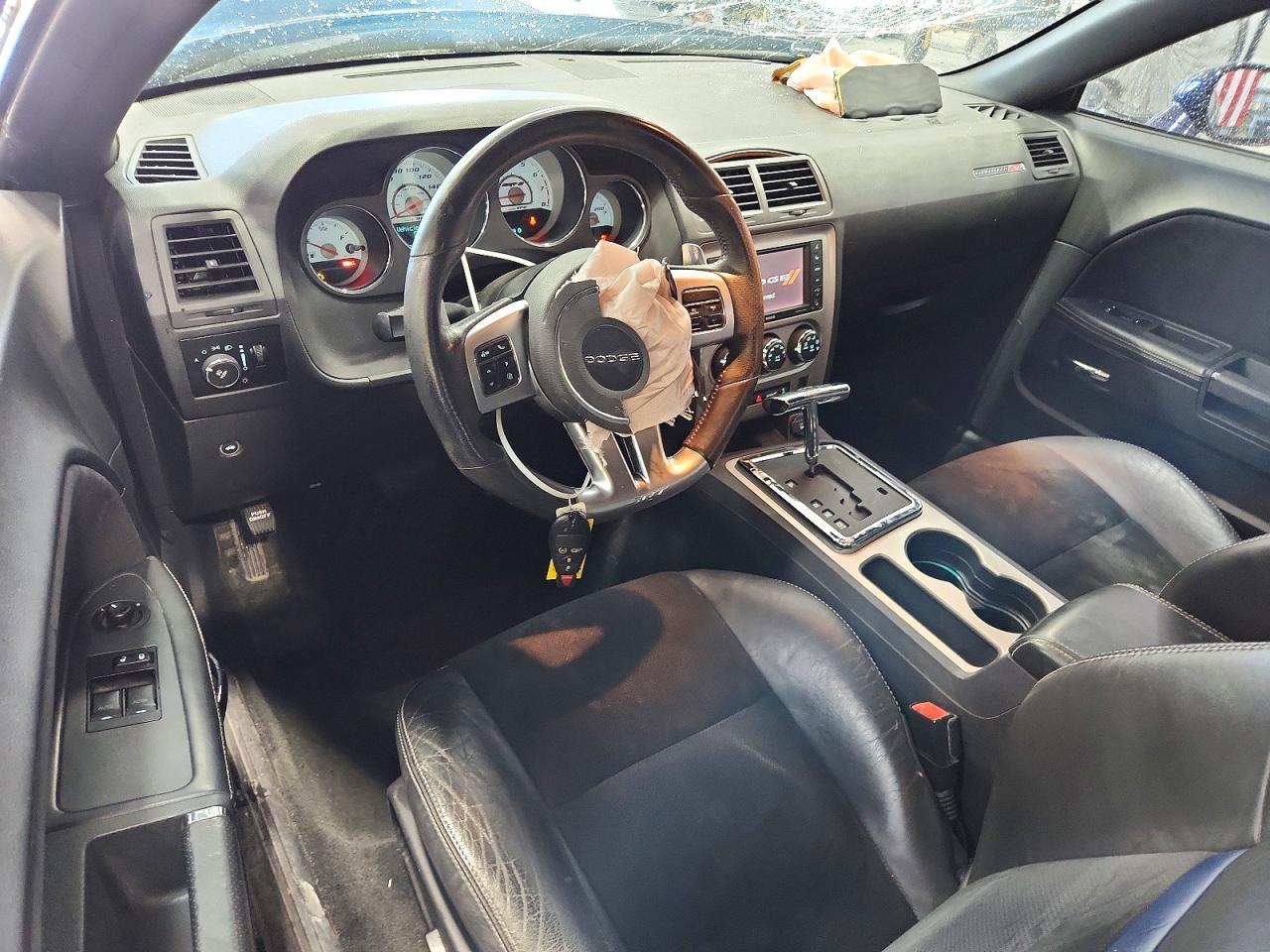 2013 Dodge Challenger Srt-8 - zdjęcie 8